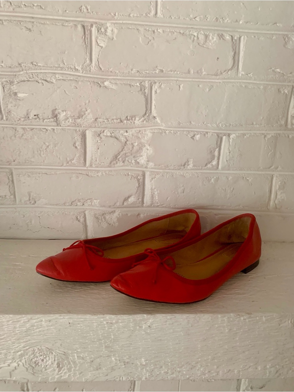 Corso Como Red Pointed Toe Bow Slip-On Ballet Flats Women Solid 9M